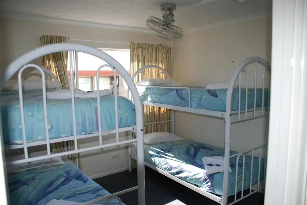 Jade Waters Luxury Apartments Hervey Bay Apartmanhotel