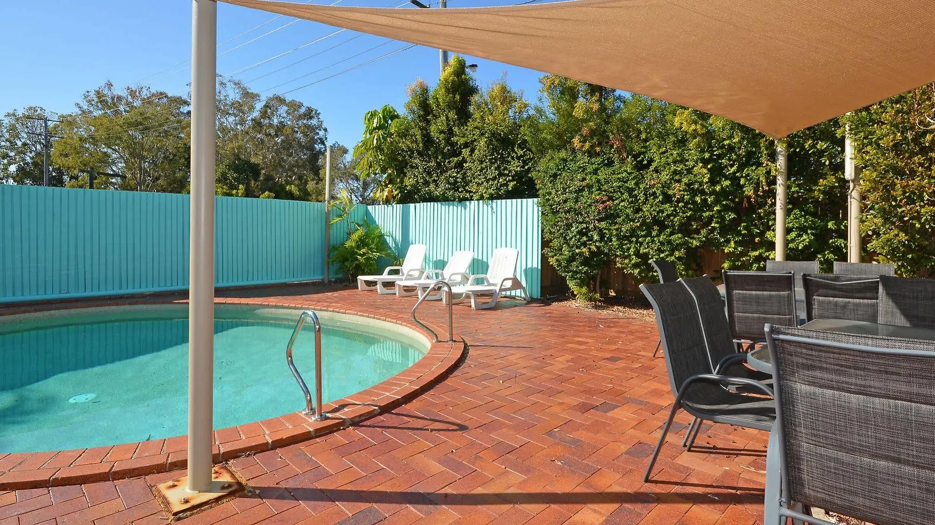 Jade Waters Luxury Apartments Hervey Bay 4*,